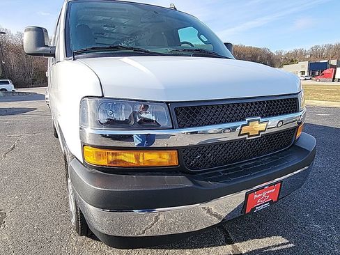 New 2025 Chevrolet Express 2500 w/ Driver Convenience Package image 11