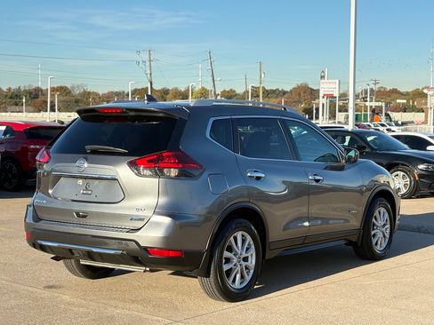 Used 2017 Nissan Rogue SV image 7
