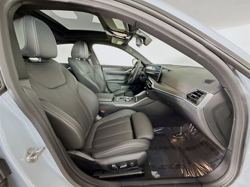 Certified 2024 BMW i4 eDrive40 w/ M Sport Package image 30