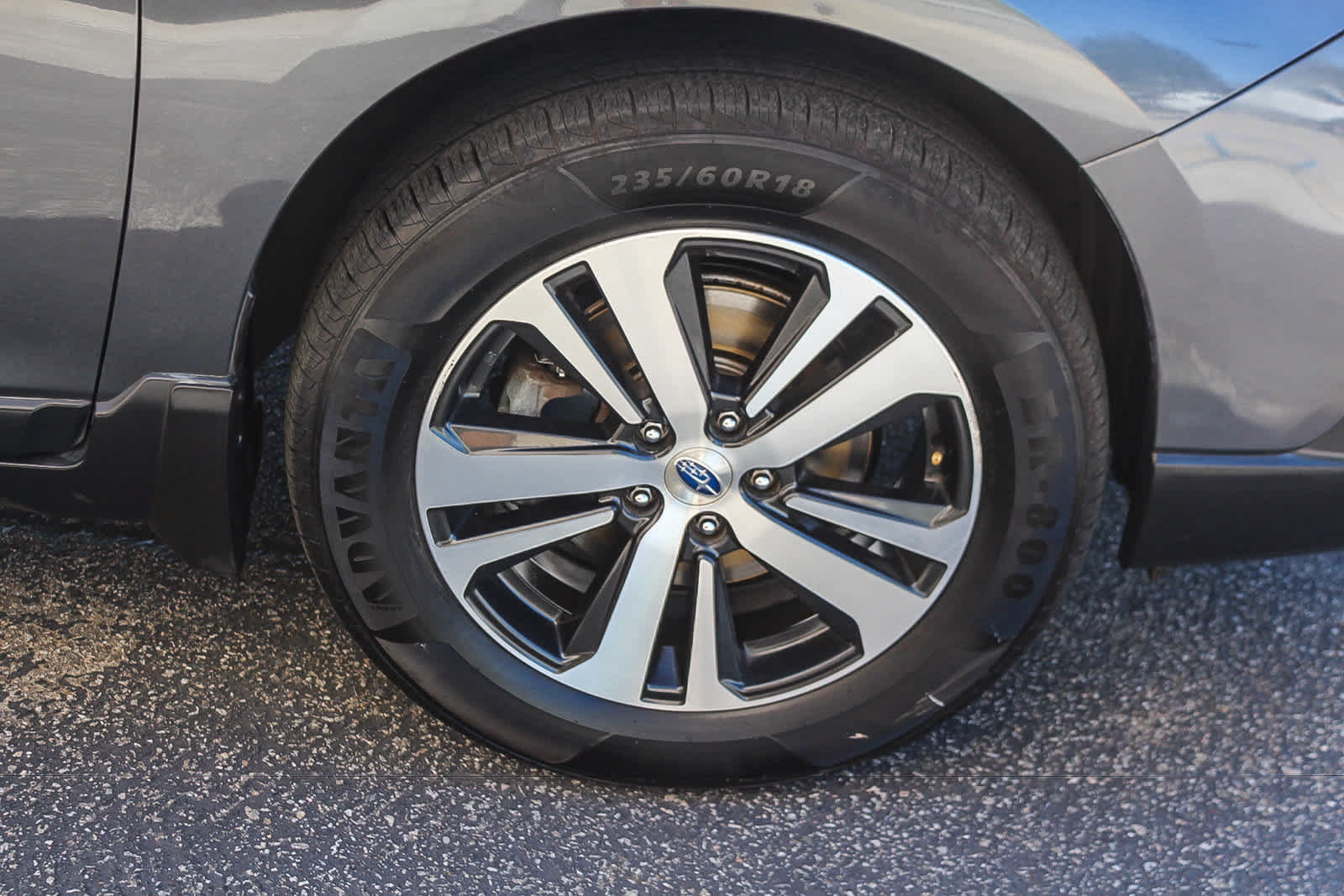 Used 2018 Subaru Outback 3.6R Limited AWD/4WD image 12