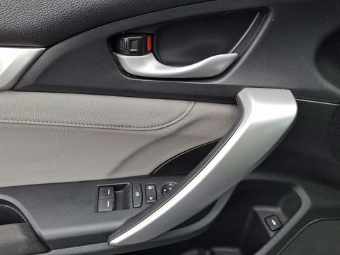 Used 2018 Honda Civic EX-T image 11