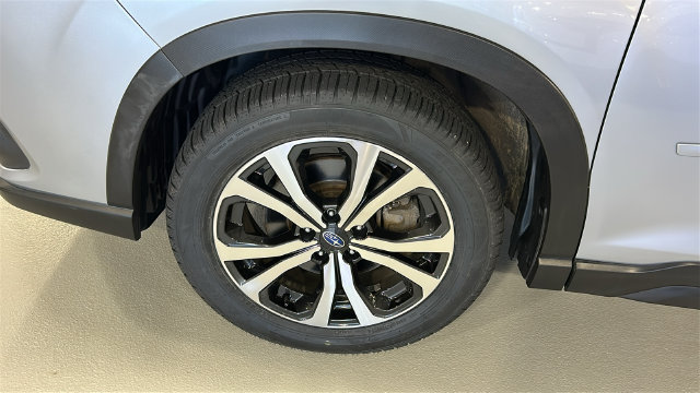 Certified 2022 Subaru Forester Limited AWD/4WD image 8