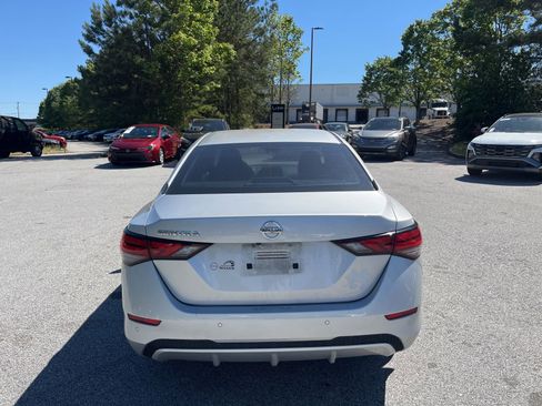 Used 2022 Nissan Sentra S w/ Trunk Package FWD image 4