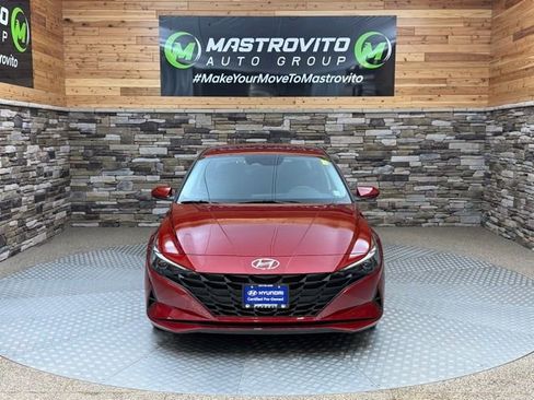 Used 2023 Hyundai Elantra SEL FWD image 3