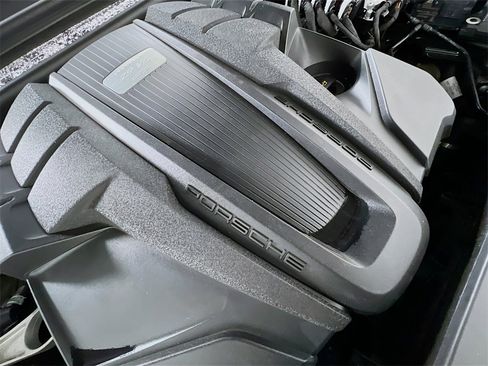 Used 2022 Porsche Macan GTS image 31