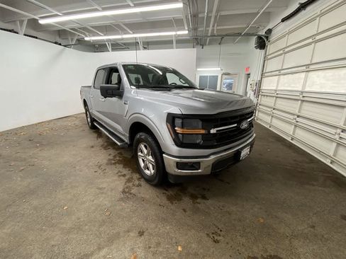 Used 2024 Ford F150 XLT w/ Mobile Office Package image 8