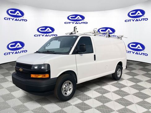 Used 2021 Chevrolet Express 2500 Work Van w/ Driver Convenience Package image 7