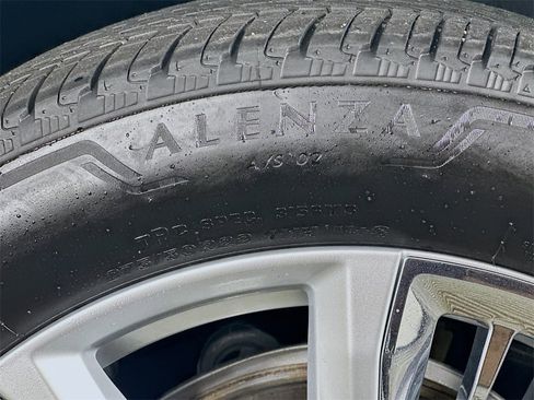 Used 2021 Chevrolet Tahoe High Country w/ Premium Package image 33