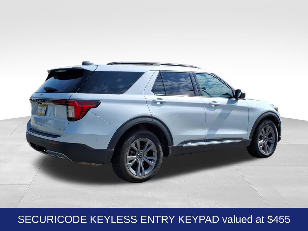 Certified 2025 Ford Explorer Active w/ Active Comfort Package AWD/4WD image 6