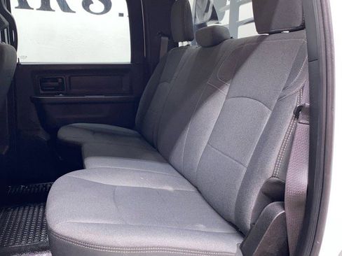 Used 2021 RAM 5500 Tradesman w/ Chrome Appearance Group image 25