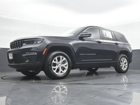 Used 2023 Jeep Grand Cherokee Limited AWD/4WD image 26