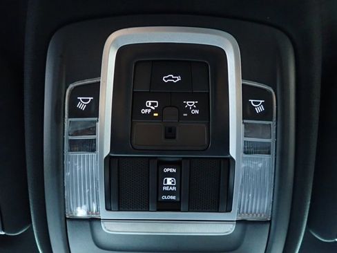 Used 2022 RAM 2500 Laramie w/ Night Edition AWD/4WD image 23