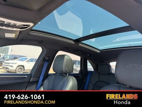 Used 2023 Porsche Macan GTS AWD/4WD image 16