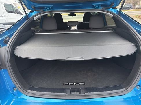 Used 2022 Toyota Prius LE image 21