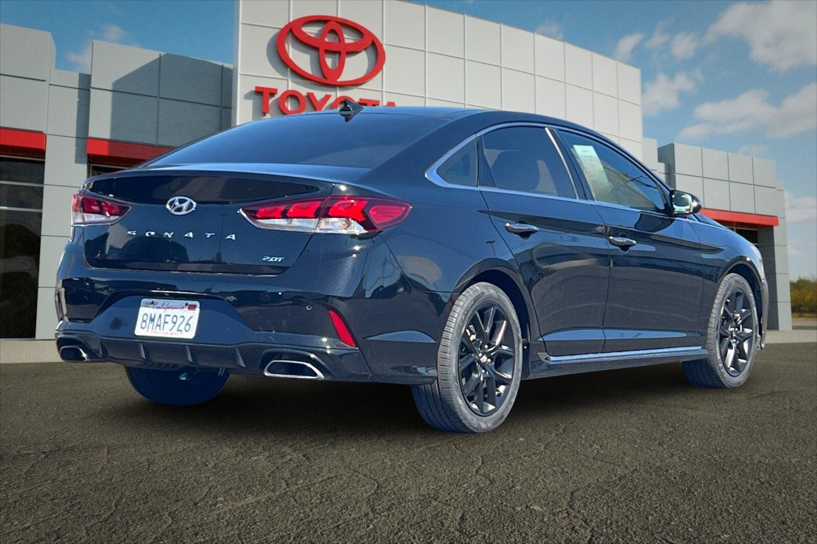 Used 2019 Hyundai Sonata Limited FWD image 3