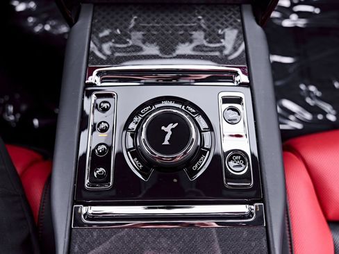 Used 2024 Rolls-Royce Cullinan Black Badge w/ Driver's Package AWD/4WD image 73