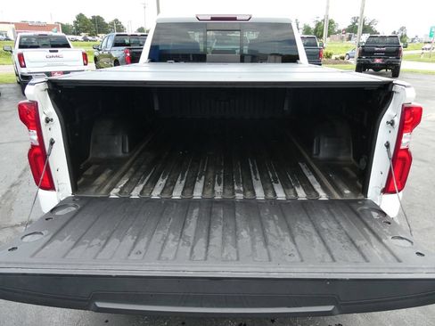 Certified 2019 Chevrolet Silverado 1500 LTZ w/ LTZ Plus Package AWD/4WD image 18