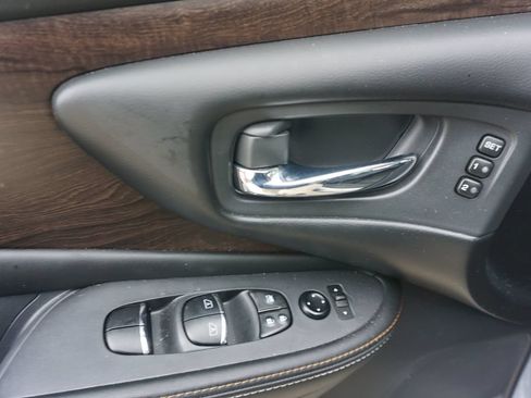 Used 2023 Nissan Murano Platinum w/ Cargo Package FWD image 4