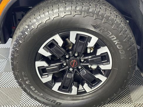 Used 2024 Nissan Frontier PRO-4X w/ Technology Package image 11