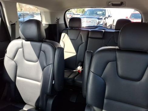 Used 2025 Kia Telluride S AWD/4WD image 17