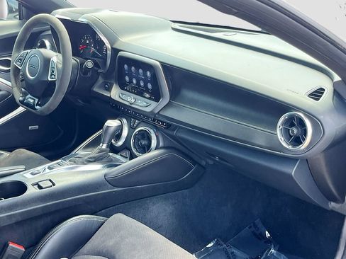 Used 2022 Chevrolet Camaro SS RWD image 28