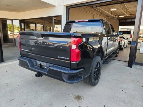 Used 2023 Chevrolet Silverado 1500 Custom image 6