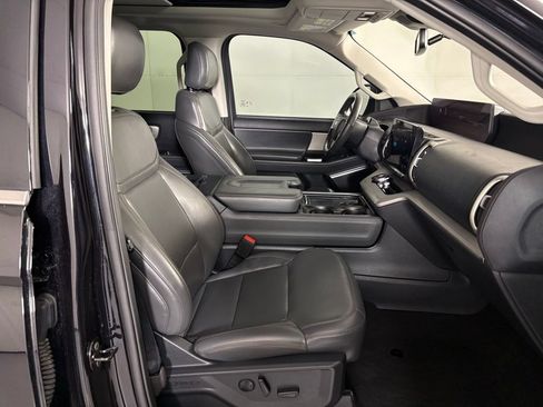 Used 2025 Ford Expedition Max Active AWD/4WD image 55