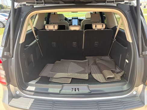 Used 2024 Ford Expedition Max Limited RWD image 31