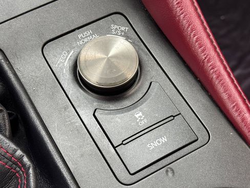 Used 2016 Lexus RC 350 AWD image 32