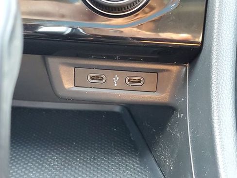 Used 2023 Volkswagen Jetta SE w/ Panoramic Sunroof Package FWD image 27