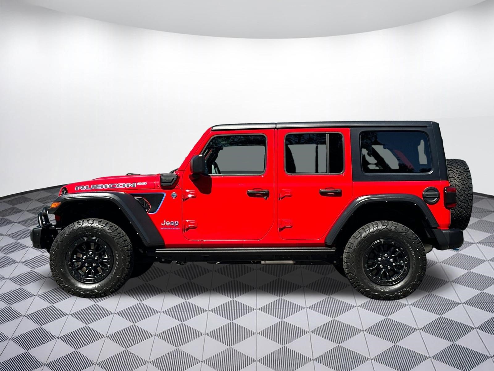 Used 2023 Jeep Wrangler Unlimited Rubicon 4xe AWD/4WD image 2