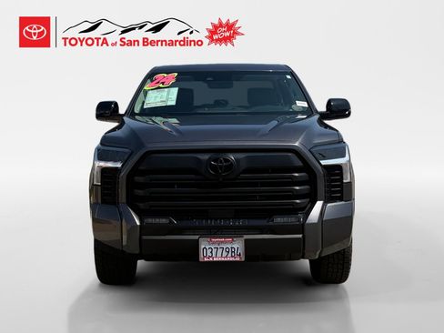 Used 2024 Toyota Tundra Limited AWD/4WD image 8