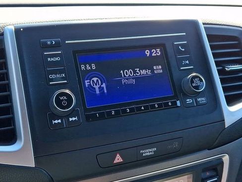 Used 2017 Honda Ridgeline RTL image 16