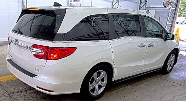 Used 2019 Honda Odyssey EX image 2
