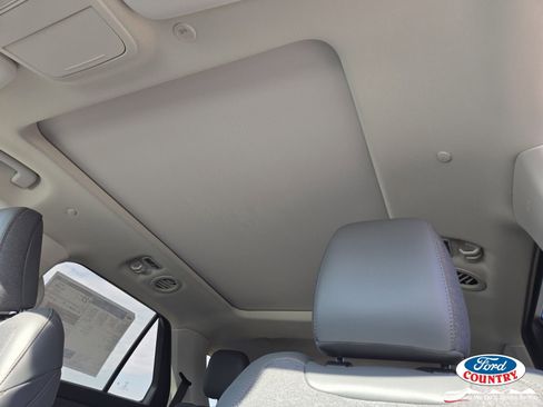 New 2026 Ford Explorer Active w/ Active Comfort Package image 7