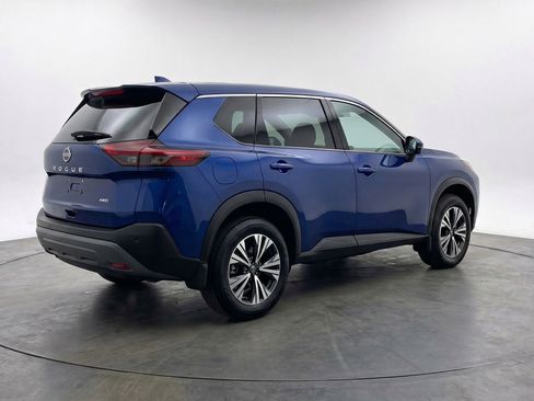 Used 2025 Nissan Rogue SV image 9