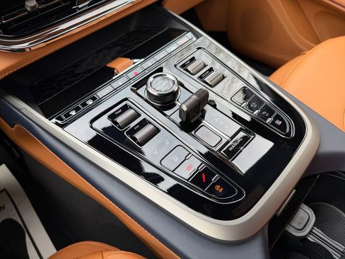 New 2026 Aston Martin DBX 707 image 37