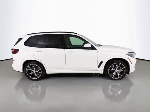 Used 2021 BMW X5 M50i w/ Executive Package AWD/4WD image 30