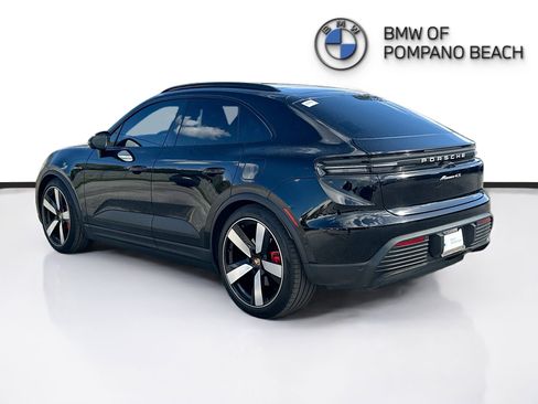 Used 2025 Porsche Macan 4S Electric image 5