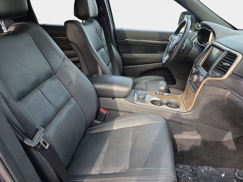 Used 2014 Jeep Grand Cherokee Limited AWD/4WD image 12