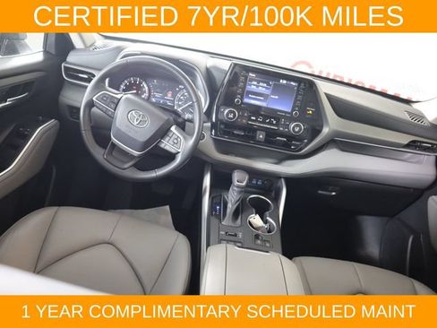 Used 2022 Toyota Highlander XLE AWD/4WD image 43