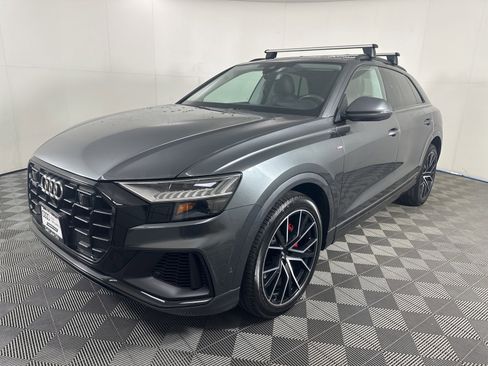 Used 2021 Audi Q8 Prestige image 3