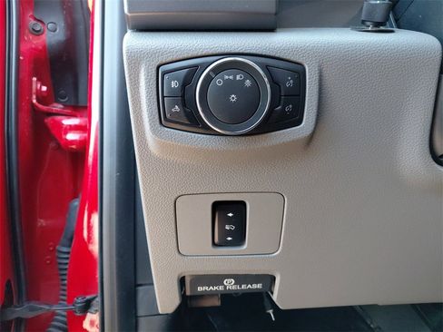 Used 2017 Ford F350 XLT w/ XLT Value Package image 28