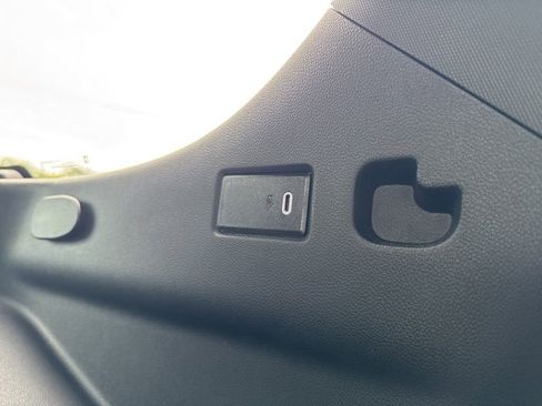 Used 2023 Chevrolet Tahoe High Country image 23