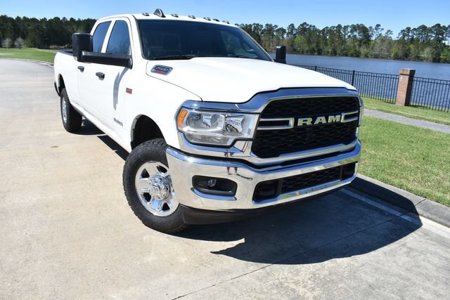 Used 2022 RAM 2500 Tradesman w/ Chrome Appearance Group AWD/4WD image 6