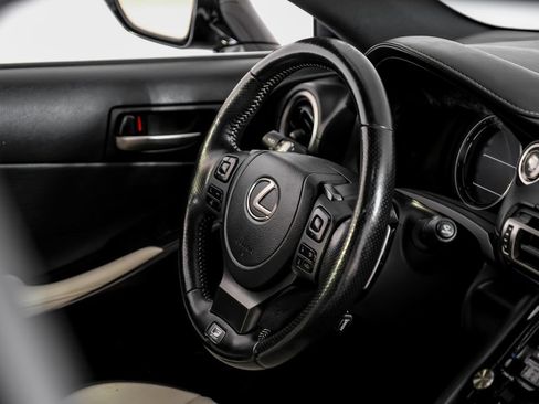 Used 2022 Lexus IS 350 F Sport RWD image 12