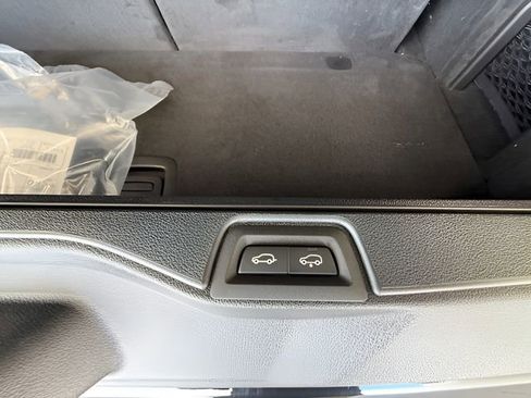 Certified 2026 BMW X7 xDrive40i w/ M Sport Package image 37