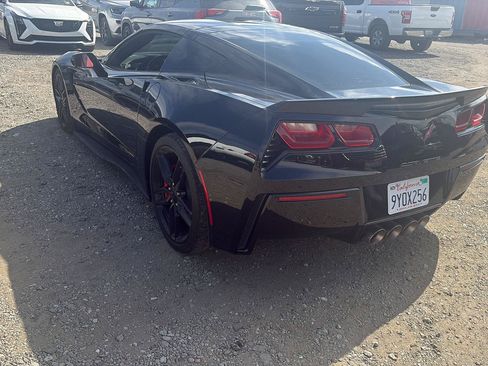 Used 2019 Chevrolet Corvette Stingray Coupe w/ Carbon Flash Badge Package RWD image 5