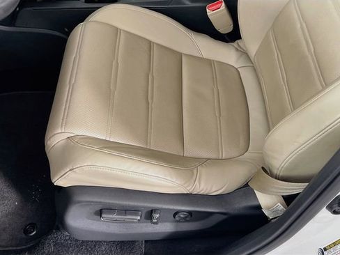 Used 2018 Honda CR-V EX-L image 19
