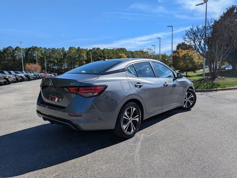 Used 2023 Nissan Sentra SV image 5